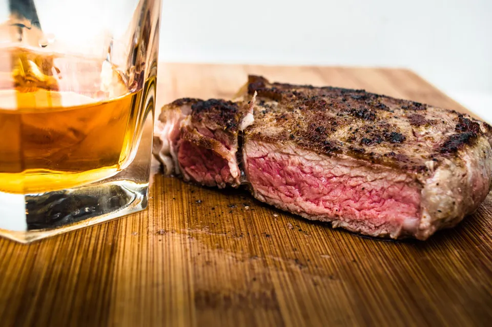 Whisky Old Parr com Carne Grelhada