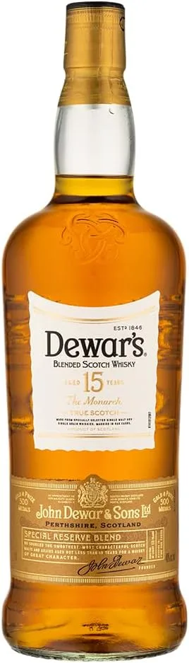 Garrafa de Whisky Dewar's 15 Anos Blended Scotch com rótulo branco e dourado.